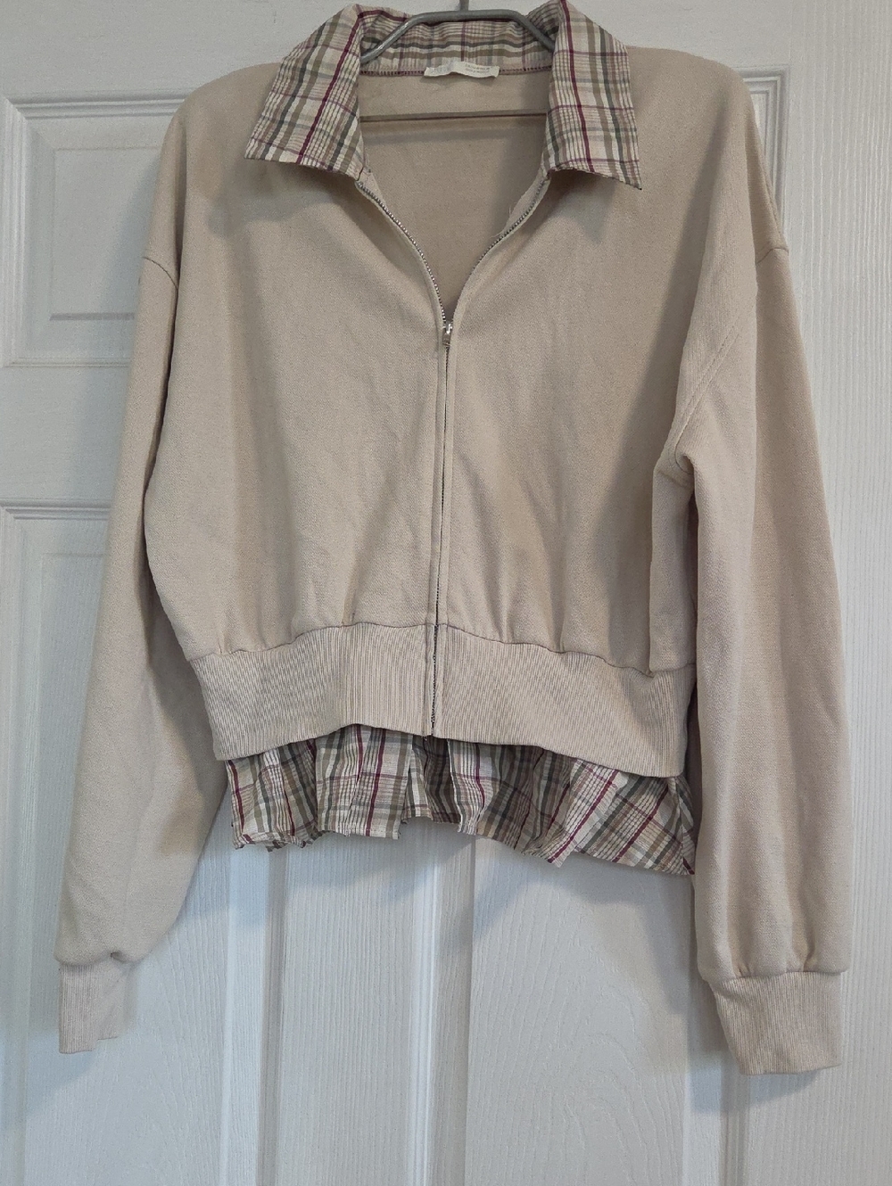 Zara Beige Zip-Front Women's Jacket with Plaid Trim
